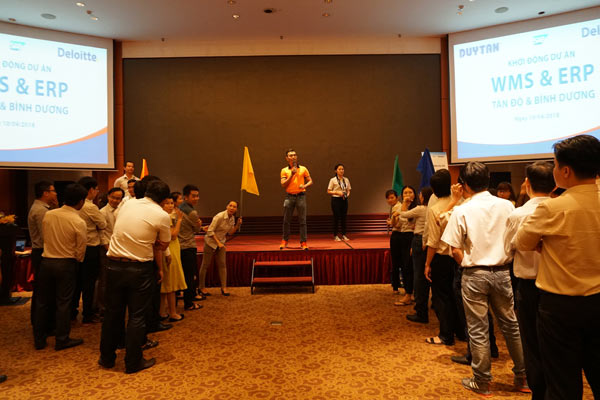 team-building-indoor---Duy-Tan-plastic---Saigonteambuilding